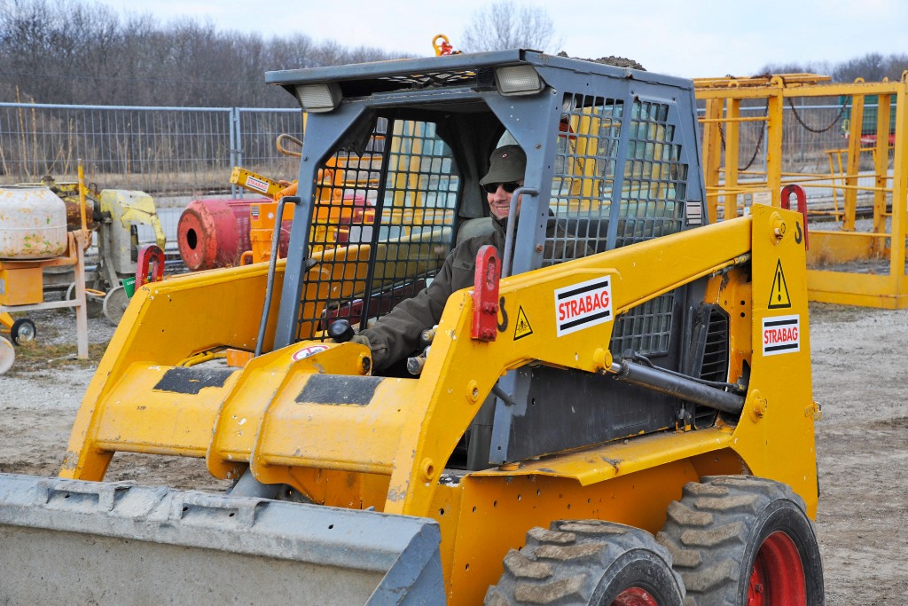 Einschulung auf die Baumaschinen bei BMTI TRUMAU